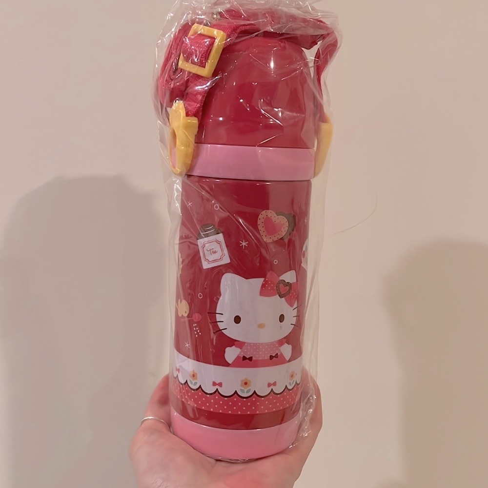 Hello kitty thermos bottle